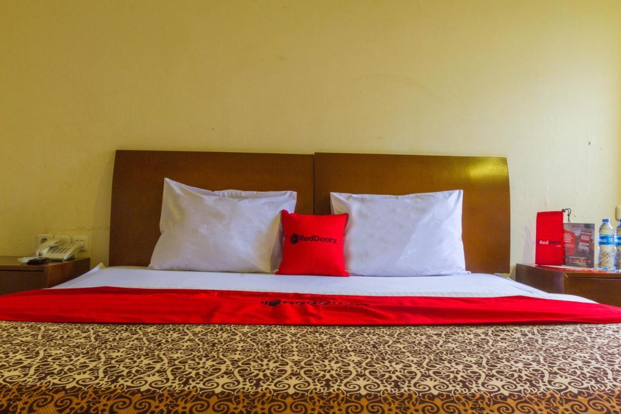 Hotel Reddoorz @ Paskal Hyper Square Bandung Exterior foto