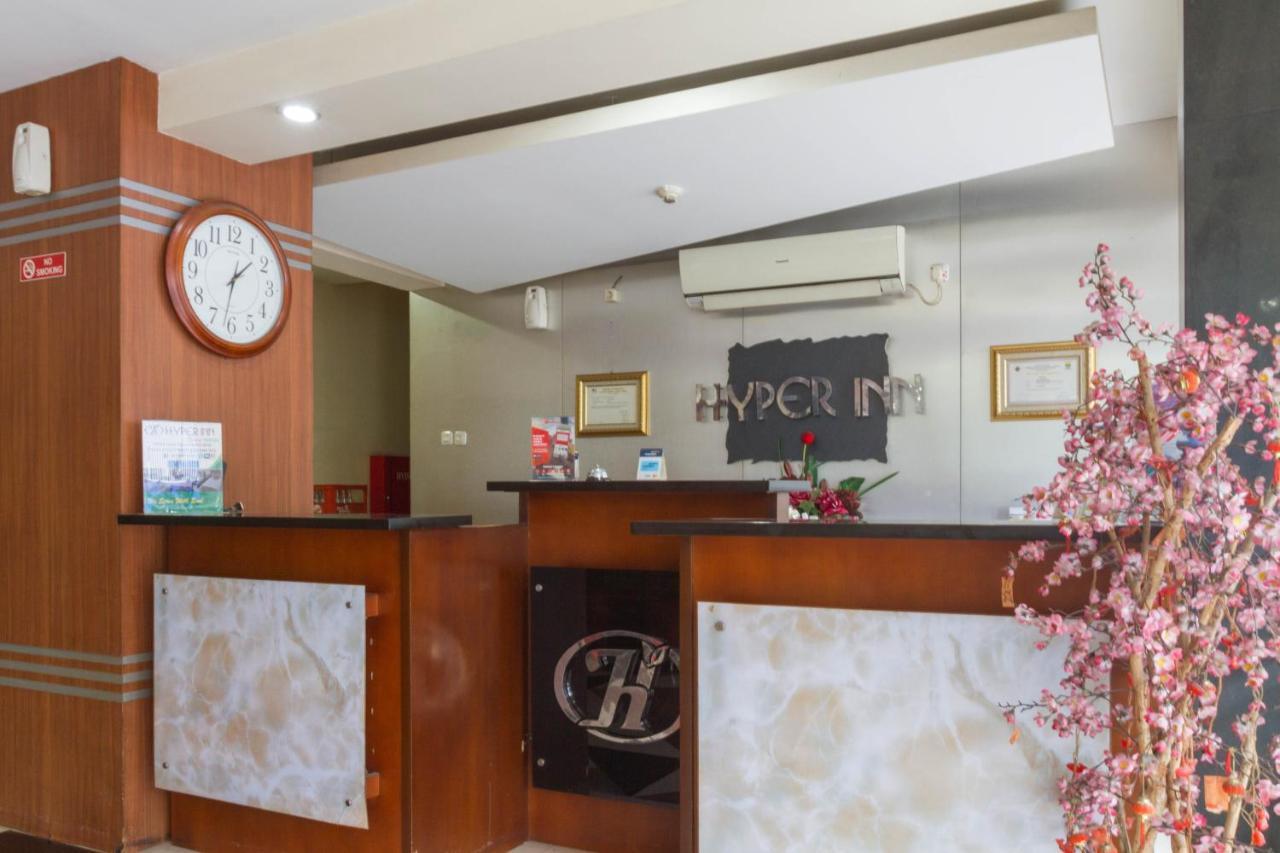 Hotel Reddoorz @ Paskal Hyper Square Bandung Exterior foto
